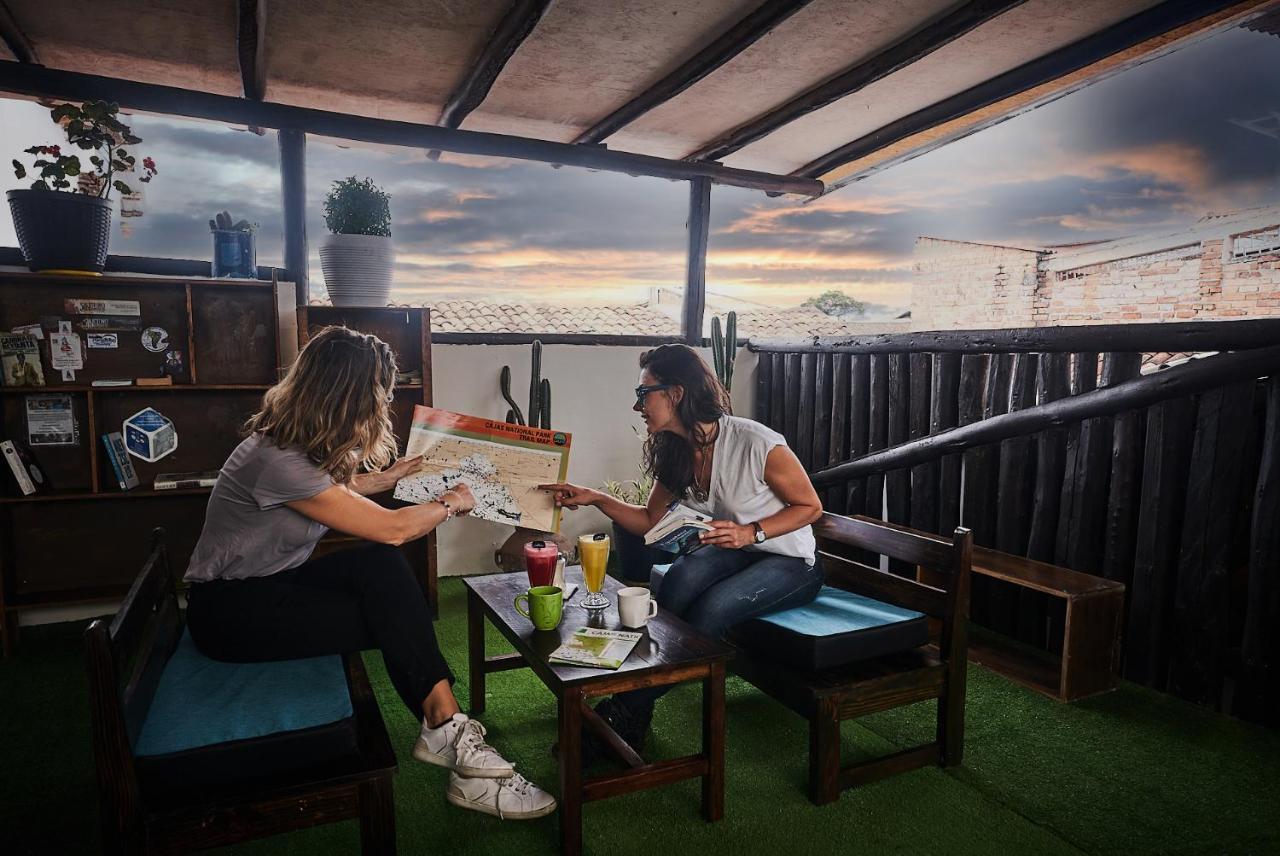 Hostal Restaurant La Cigale 쿠엔카 외부 사진