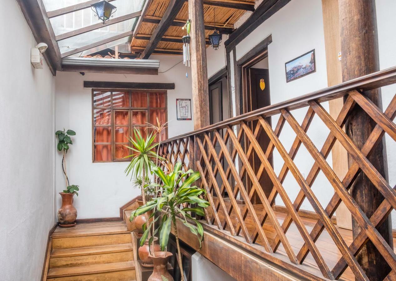 Hostal Restaurant La Cigale 쿠엔카 외부 사진